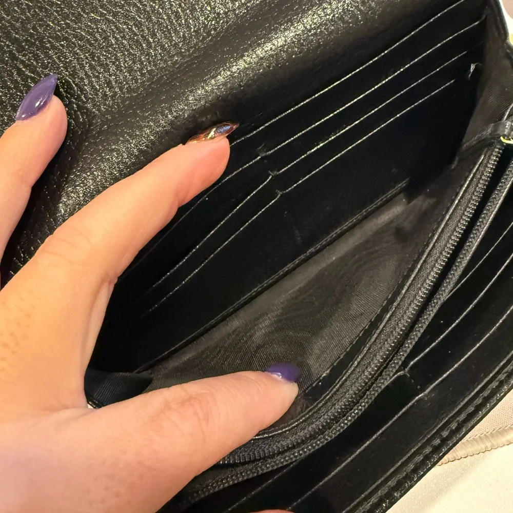 ✨SALE✨ Gucci Black Leather GG Wallet - Picture 5 of 9